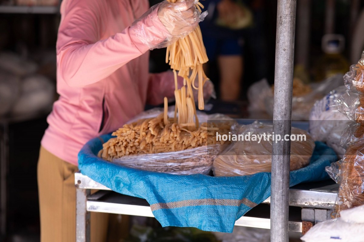 Fresh Cao Lau noodles are sold at local markets in Hoi An