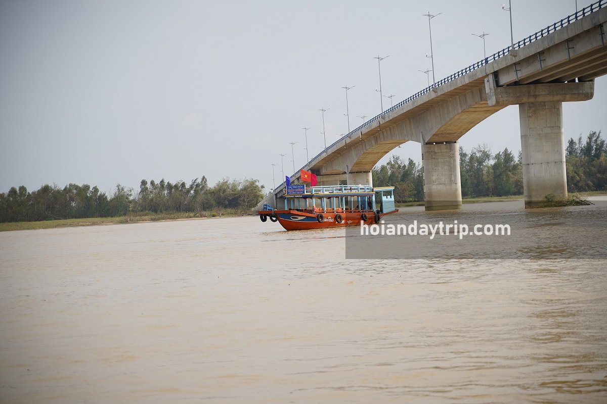 huyen khong cave marble mountains da nang vietnam