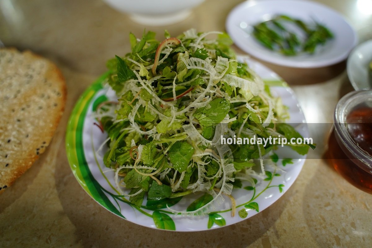 huyen khong cave marble mountains da nang vietnam