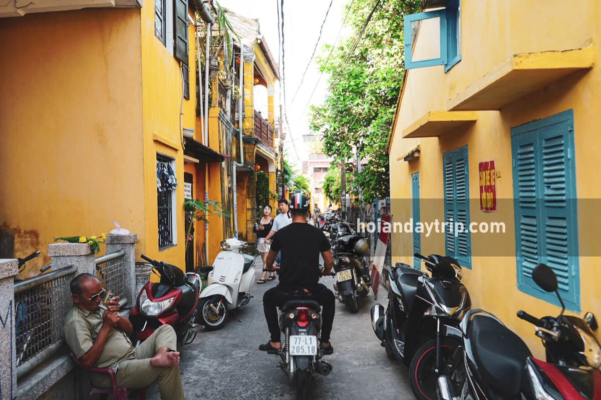 hoi an alley 1